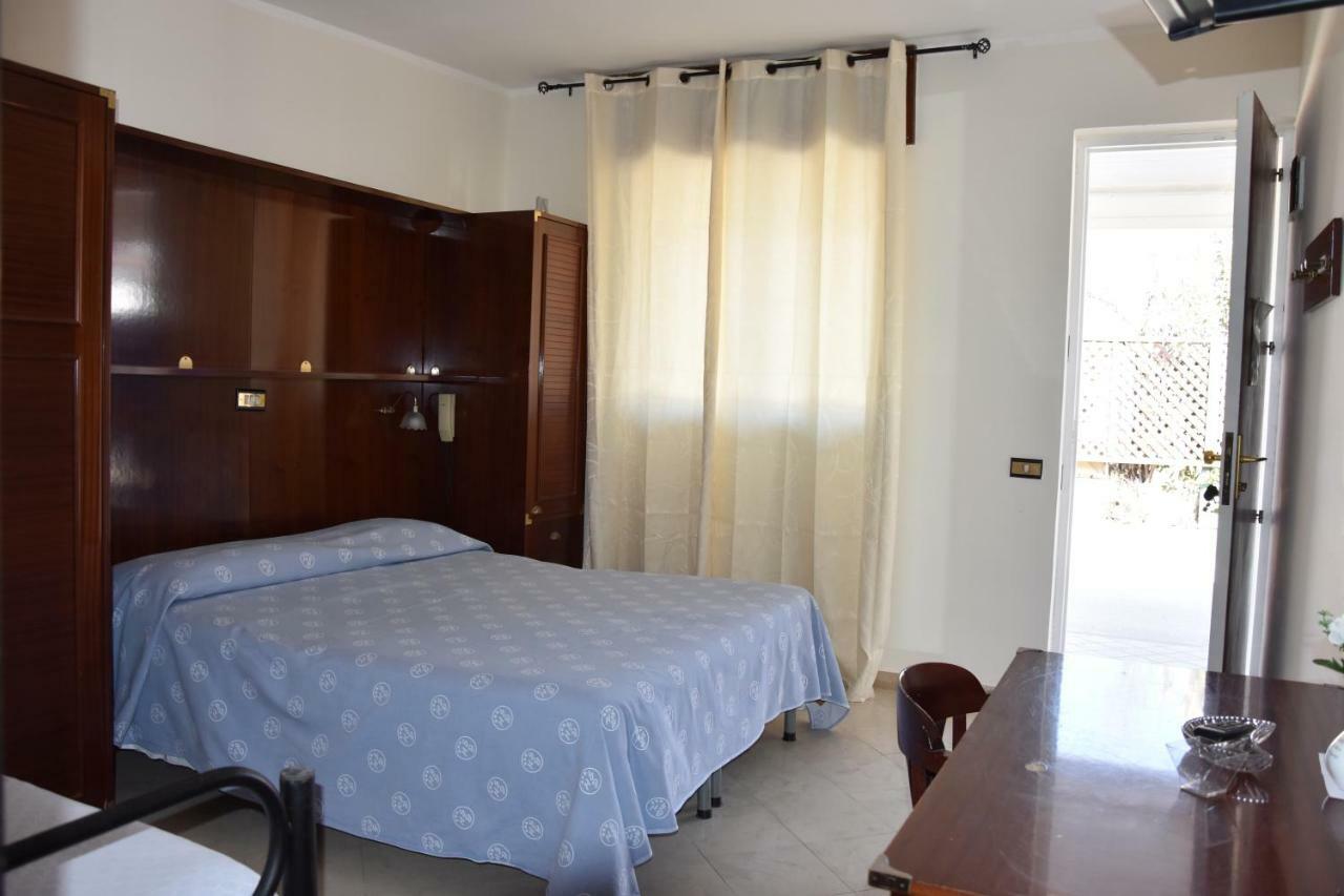 Hotel Sabbia D'Argento Giugliano In Campania Zewnętrze zdjęcie